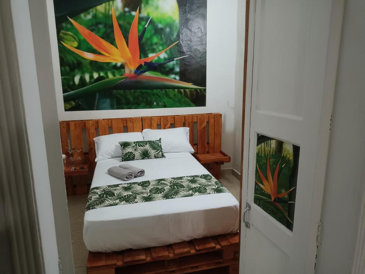 Hospedajes El Jardin Envigado Bagian luar foto